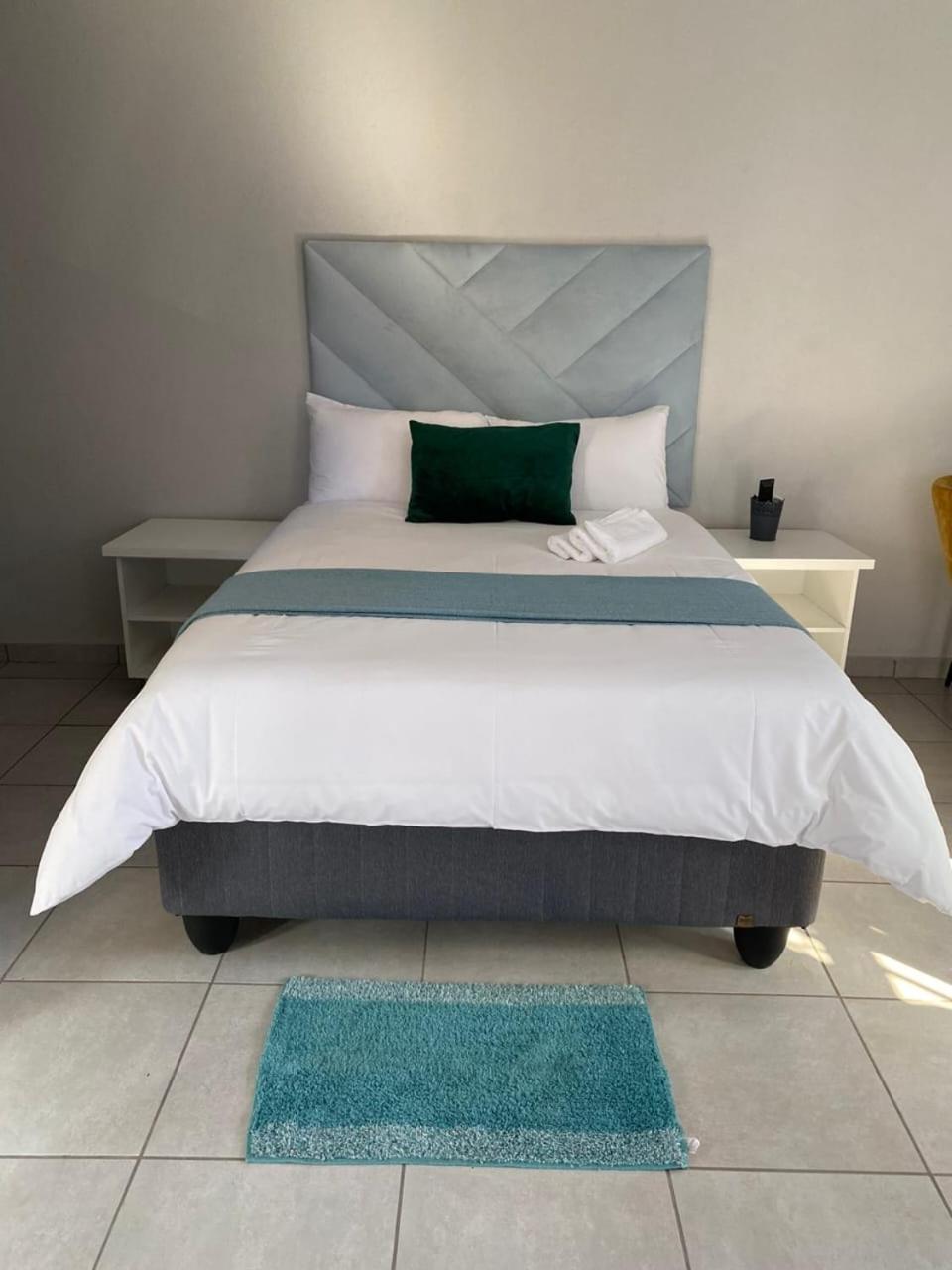Divine Guest Lodge روستنبرج المظهر الخارجي الصورة